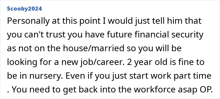Screenshot of online comment advising to warn guy about financial risks of not adding mother to house deeds despite plans to marry. Screenshot of online comment advising to warn guy about financial risks of not adding mother to house deeds despite plans to marry.