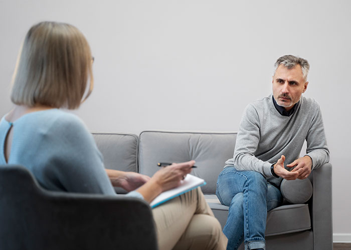 "They Are Not Even Trying": 50 Women Get Real Honest Why They Don't Want To Date Men