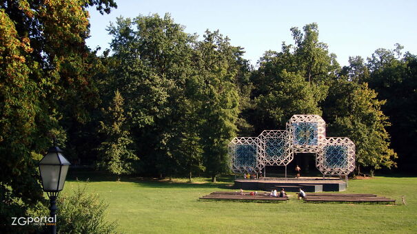 velika-pozornica-skulptura-zeljezna-cipka-park-maksimir-zagreb-072012-686e388520d54.jpg
