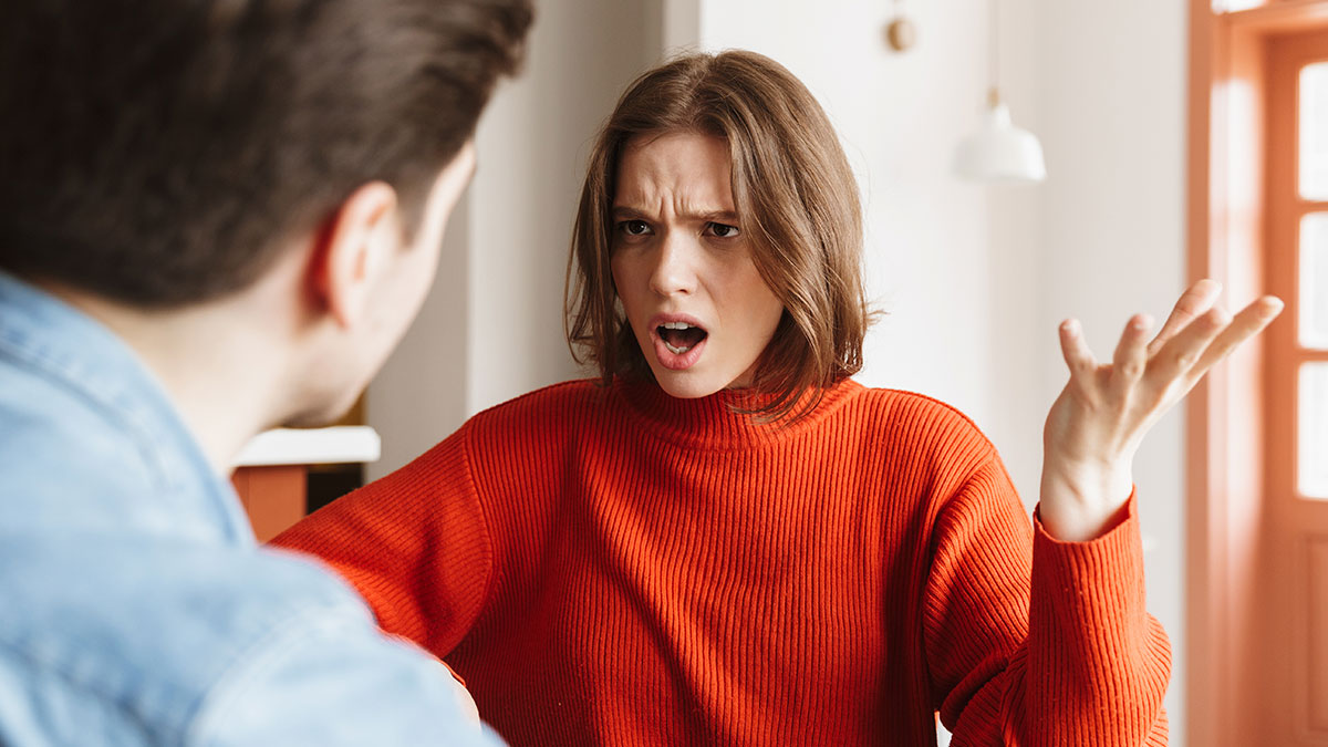 Fiancee upset and confused while talking to man about mother-in-law having their house key without her knowing.