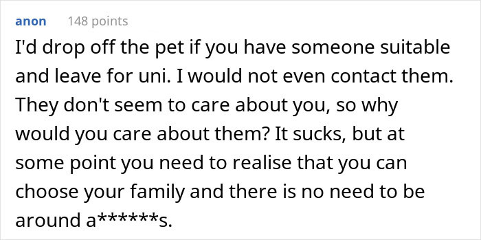 "I Cried So Much I Had Cramps": Woman Freaks Over Family Vacation, People Tell Her To Grow Up "I Cried So Much I Had Cramps": Woman Freaks Over Family Vacation, People Tell Her To Grow Up