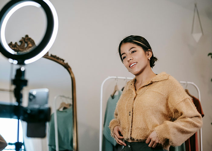 People Are Pointing Out Jobs That Only An Evil Person Could Do