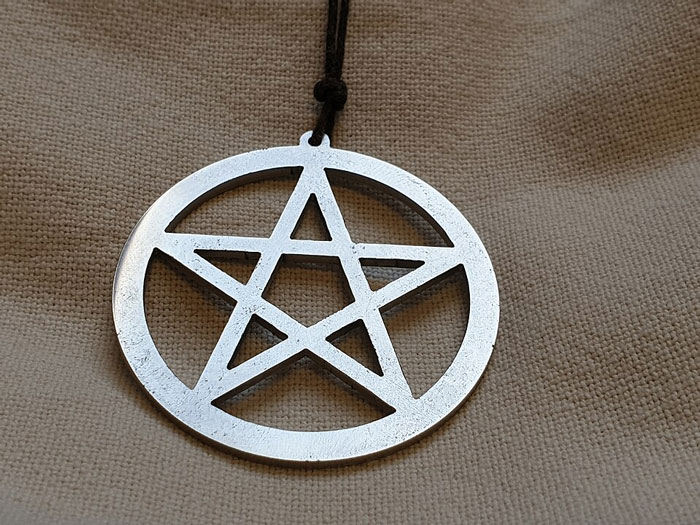 46 Scary Unexplained Real-Life Events That Seriously Freaked People Out