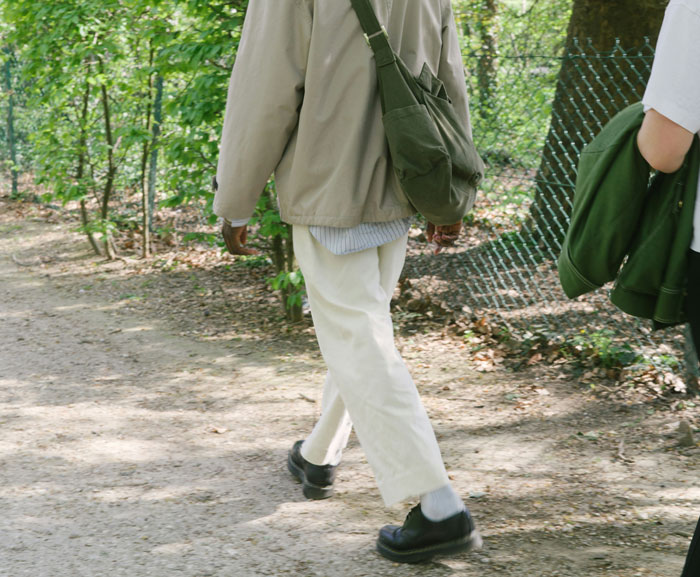 44 Ways Americans Out Themselves In Public Without Even Realizing It