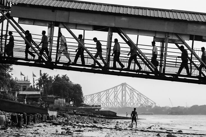 30 Timeless Black & White Moments To Celebrate World Photography Week By Ayanava Sil