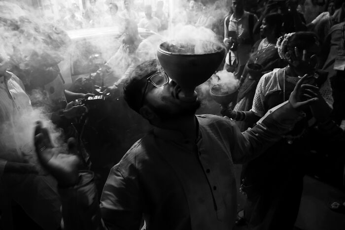 30 Timeless Black & White Moments To Celebrate World Photography Week By Ayanava Sil