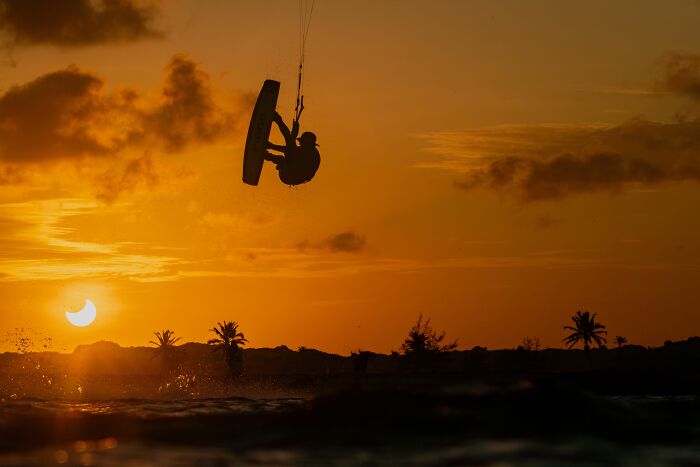 "Searching For Light" By Andre Magarao