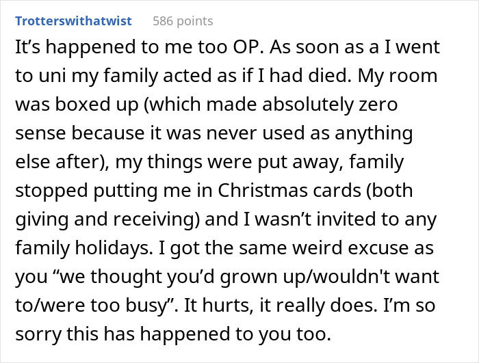 "I Cried So Much I Had Cramps": Woman Freaks Over Family Vacation, People Tell Her To Grow Up "I Cried So Much I Had Cramps": Woman Freaks Over Family Vacation, People Tell Her To Grow Up