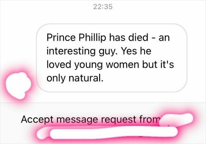 Screenshot of a cringy message from a man hitting on a woman, showcasing awkward and unsolicited flirting.