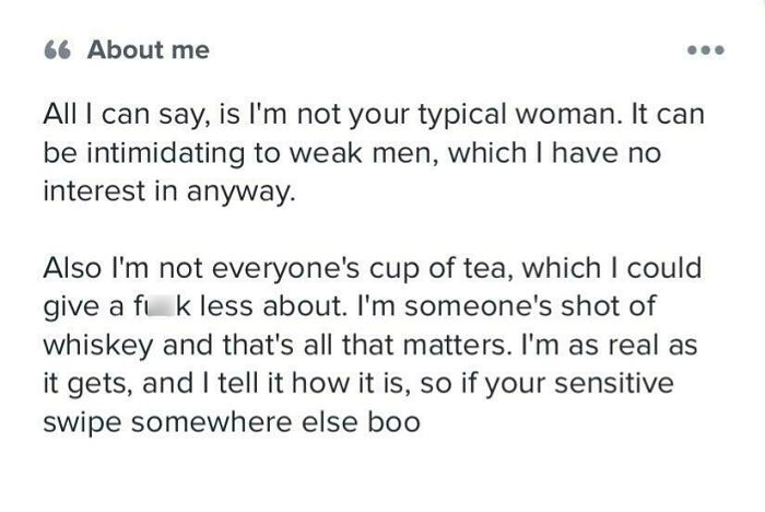 Text post titled About me with a bold statement reflecting delusional behavior and confident attitude from a woman.