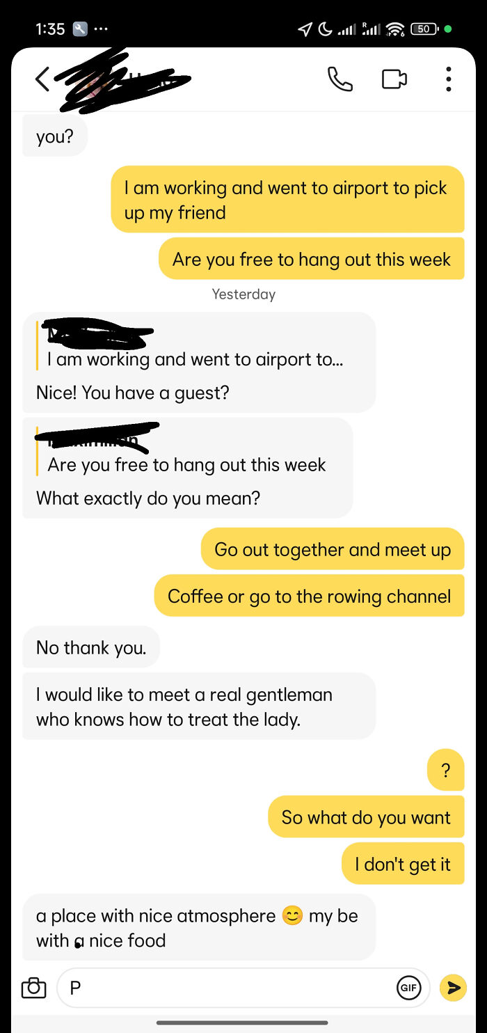Chat screenshot showing a confusing conversation highlighting delusional behavior in women from the trending social media posts.
