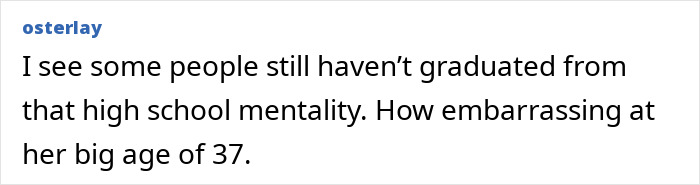 Screenshot of a comment criticizing Ana de Armas, mentioning insecurity and mocking Nicole Kidman’s looks. Screenshot of a comment criticizing Ana de Armas, mentioning insecurity and mocking Nicole Kidman’s looks.