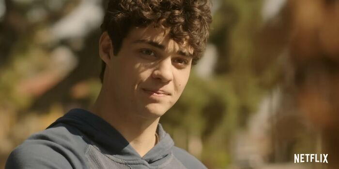 Young man in a casual hoodie outdoors with a thoughtful expression, representing Netflix movies that were letdowns. Young man in a casual hoodie outdoors with a thoughtful expression, representing Netflix movies that were letdowns.