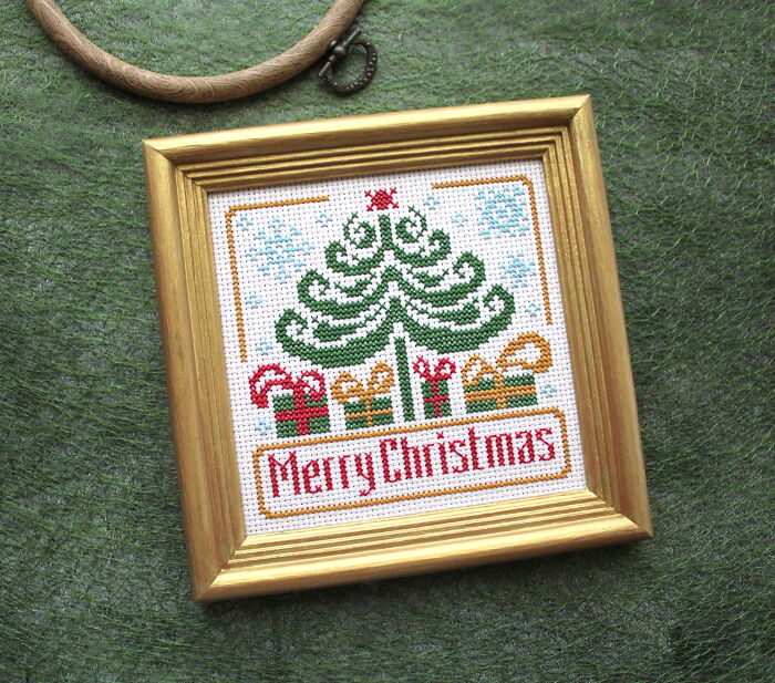Cross Stitching: My 15 Christmas Patterns