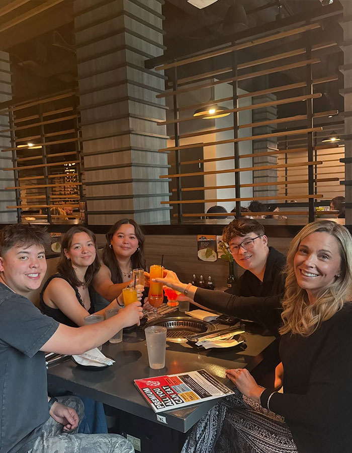 Kate Gosselin enjoying drinks with friends, highlighting reality star returning to nursing career after downfall. Kate Gosselin enjoying drinks with friends, highlighting reality star returning to nursing career after downfall.