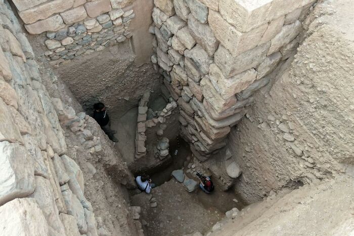 Archaeologists excavating the 2,800-year-old Lydian palace ruins in Western Türkiye, revealing ancient stone walls. Archaeologists excavating the 2,800-year-old Lydian palace ruins in Western Türkiye, revealing ancient stone walls.