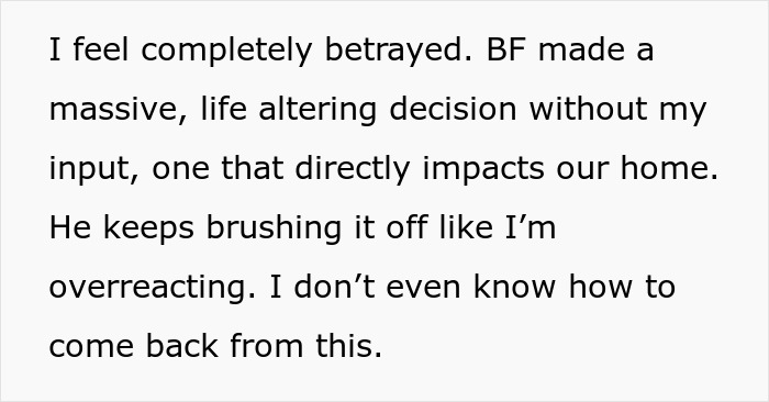 Text post showing feelings of betrayal after a man secretly invites his parents to stay, upsetting his girlfriend. Text post showing feelings of betrayal after a man secretly invites his parents to stay, upsetting his girlfriend.