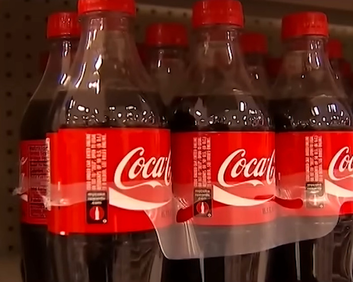 Experts Break Down Why Coke’s Cane Sugar Swap Won’t Make Consumers Healthier Experts Break Down Why Coke’s Cane Sugar Swap Won’t Make Consumers Healthier