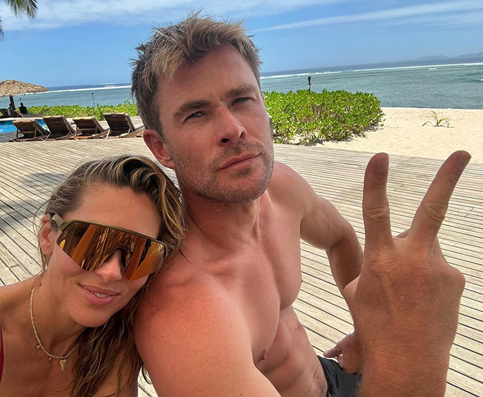 “Your Parents Did A Fantastic Job”: Fans Thirst Over Hemsworth Brothers After B’day Group Photo “Your Parents Did A Fantastic Job”: Fans Thirst Over Hemsworth Brothers After B’day Group Photo