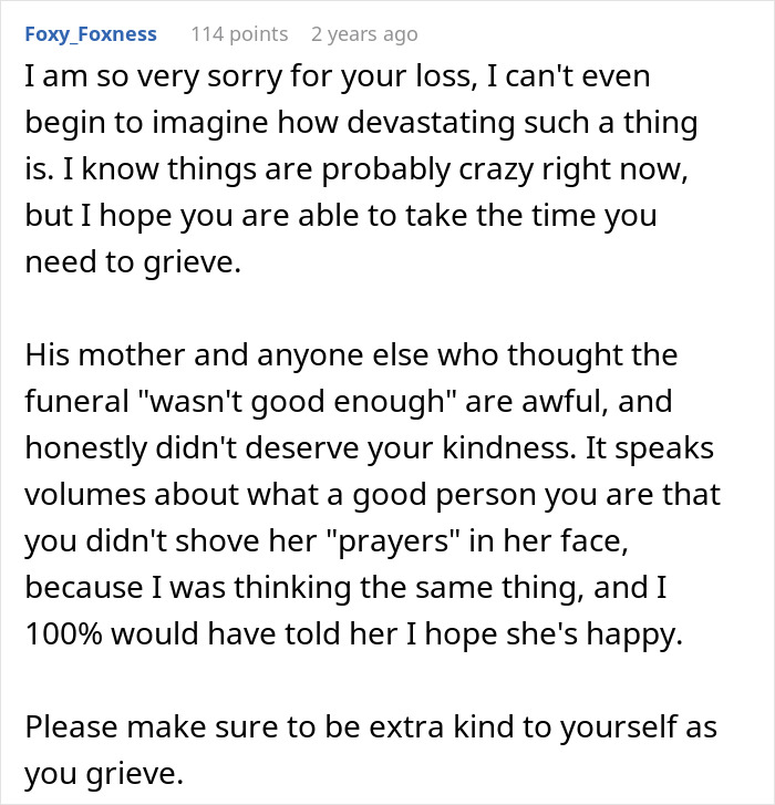 Comment expressing sympathy for a woman shocked by her mother-in-law's hatred after losing her husband. Comment expressing sympathy for a woman shocked by her mother-in-law's hatred after losing her husband.