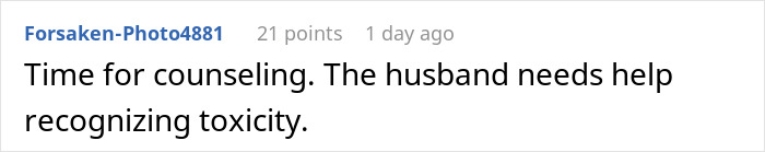 Screenshot of a comment discussing the need for counseling due to toxicity, related to mom disabling MIL’s baby cam access. Screenshot of a comment discussing the need for counseling due to toxicity, related to mom disabling MIL’s baby cam access.