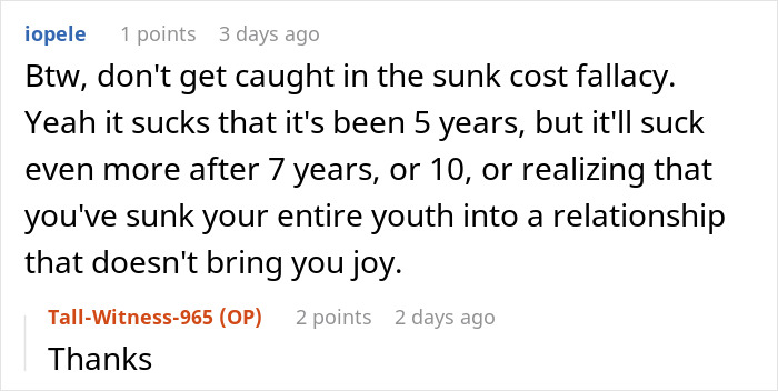 Comment section discussing relationship doubts and expectations about special treatment from girlfriend on birthday. Comment section discussing relationship doubts and expectations about special treatment from girlfriend on birthday.