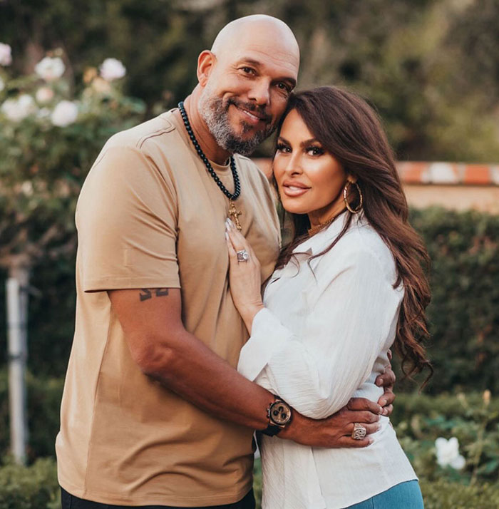 Man and woman embracing outdoors, highlighting Halle Berryâs ex-husband claims about cooking and cleaning. Man and woman embracing outdoors, highlighting Halle Berryâs ex-husband claims about cooking and cleaning.