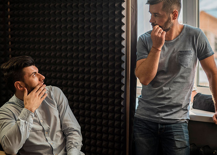 "Cheated On Her With Her Aunt": 44 Times People Couldn't Believe What They Found Out About Friends