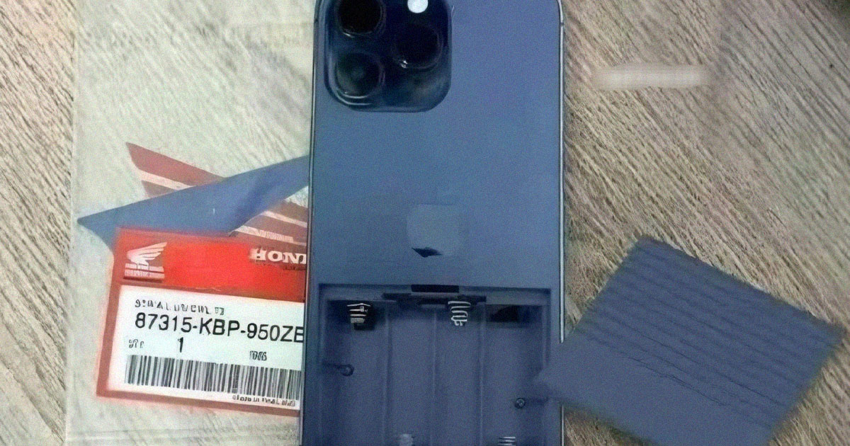 Smartphone with phone case removed lying on table, illustrating humor in tech moments from hilarious tweets collection