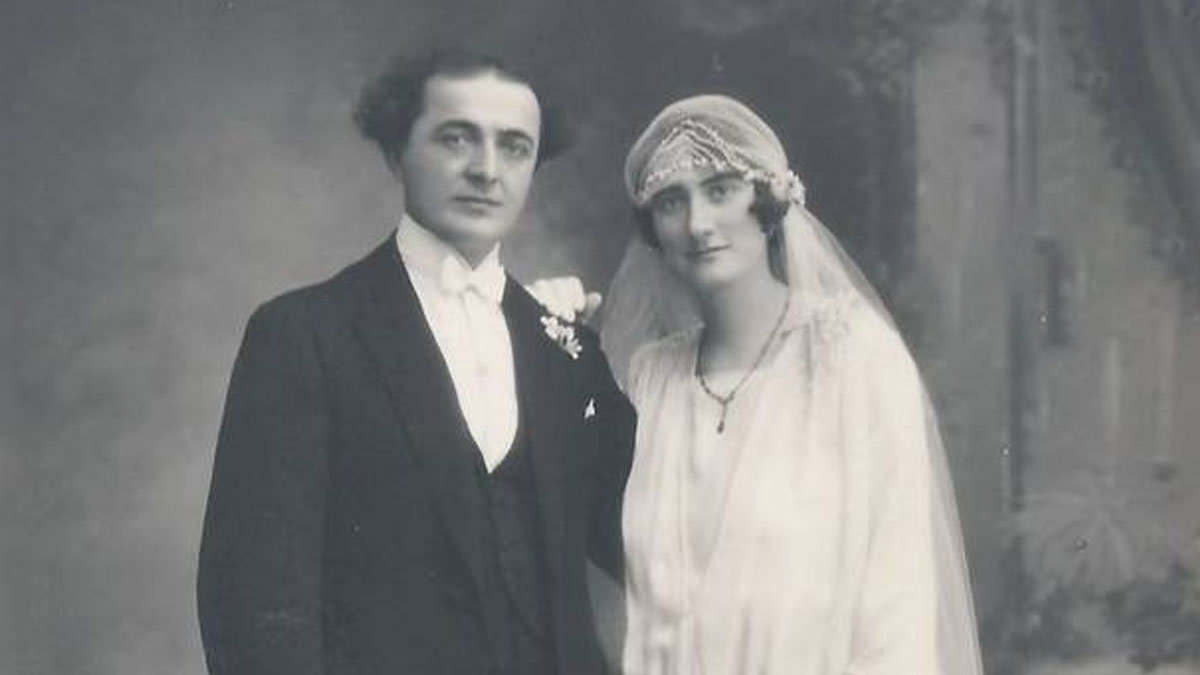 Vintage black and white photo of a couple, illustrating family historian inspiration to share family tree online.