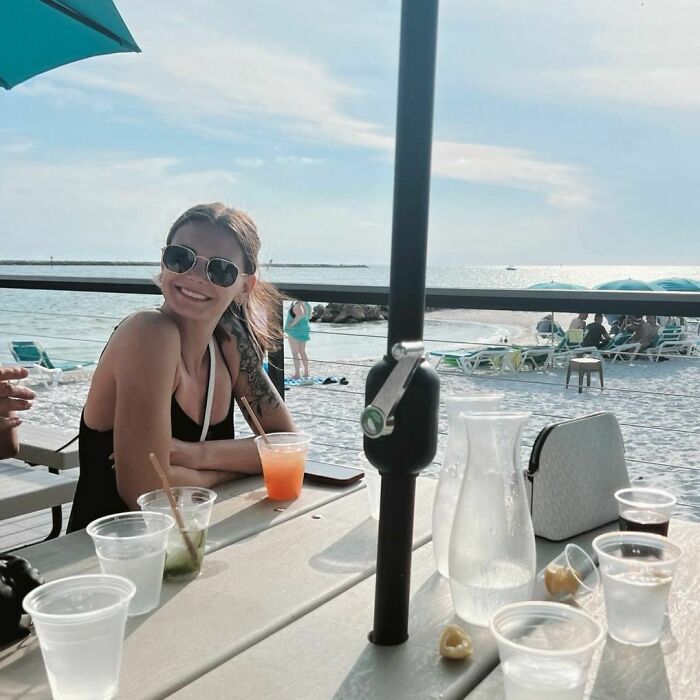 Mom Ends Up in Urgent Care After Popping Pimple In The “Triangle Of Death” Mom Ends Up in Urgent Care After Popping Pimple In The “Triangle Of Death”