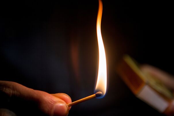 light-tool-flame-fire-darkness-candle-lighting-match-macro-photography-39898.jpg