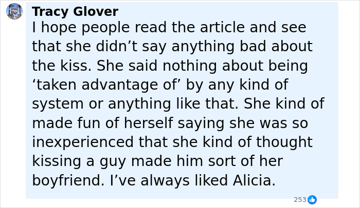 Comment by Tracy Glover explaining Alicia Silverstone's perspective on kissing co-star and misunderstanding about boyfriend status.