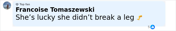 Comment on social media mentioning Anne Hathaway lucky she didn’t break a leg after heel broke on The Devil Wears Prada 2 set. Comment on social media mentioning Anne Hathaway lucky she didn’t break a leg after heel broke on The Devil Wears Prada 2 set.