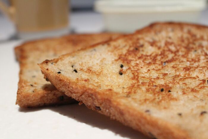 40 Nosy Parents Who Got More Than They Bargained For While Digging Through Kids’ Rooms