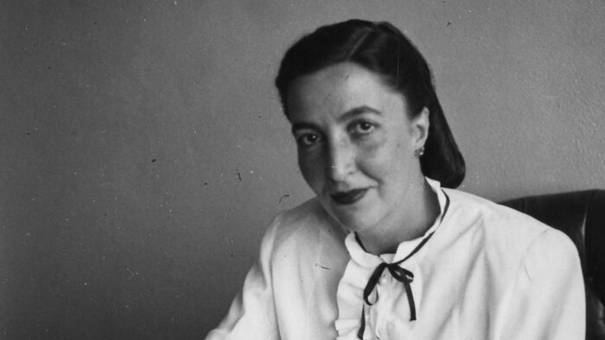 Black and white portrait of a woman scientist in a white blouse featured in Smithsonian women scientists collection.
