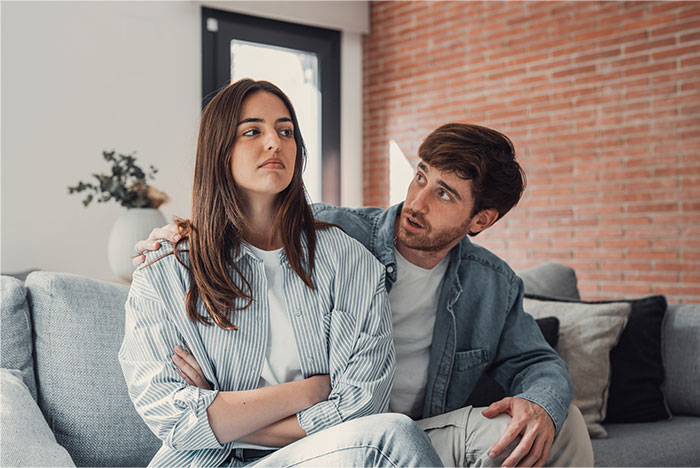 Husband Shares Painful Story About A Vacation That Exposed Cracks In His 20+ Year Marriage Husband Shares Painful Story About A Vacation That Exposed Cracks In His 20+ Year Marriage