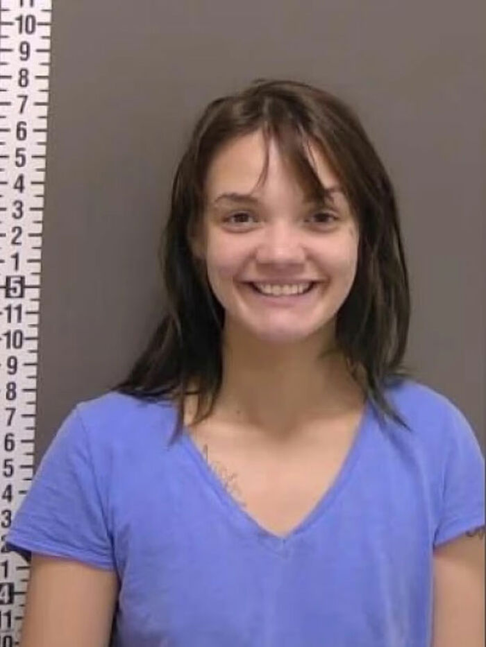Woman Attacks Sleeping Boyfriend With Hatchet And Then Smiles For The Mugshot Woman Attacks Sleeping Boyfriend With Hatchet And Then Smiles For The Mugshot