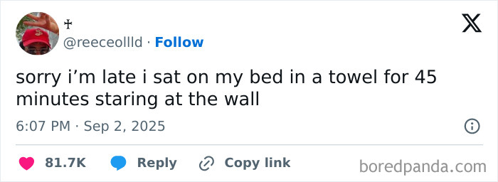 Tweet screenshot showing a humorous message about sitting on a bed in a towel, part of funniest tweets of September.
