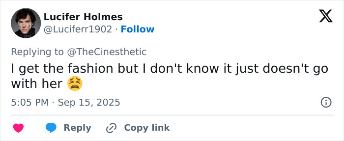 Screenshot of a tweet discussing Jenna Ortega’s stylist and the star's request after a painful viral Emmy outfit. Screenshot of a tweet discussing Jenna Ortega’s stylist and the star's request after a painful viral Emmy outfit.