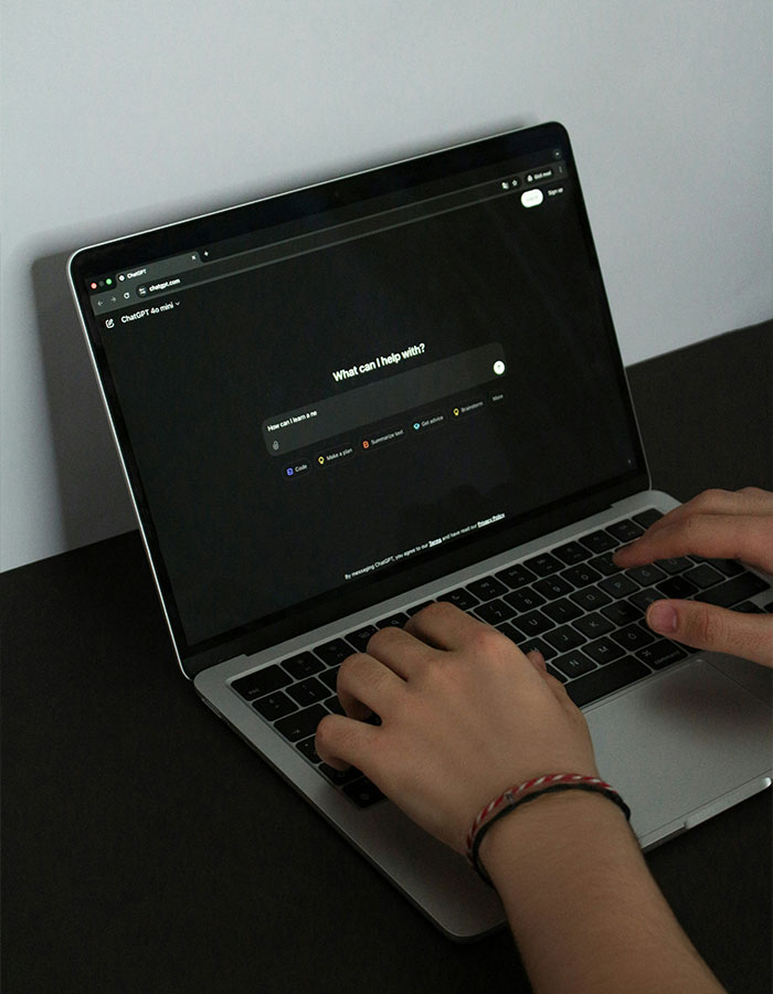 “Patients Are Not Widgets”: Expert Weighs In On People Turning To ChatGPT After Doctors Miss The Mark “Patients Are Not Widgets”: Expert Weighs In On People Turning To ChatGPT After Doctors Miss The Mark