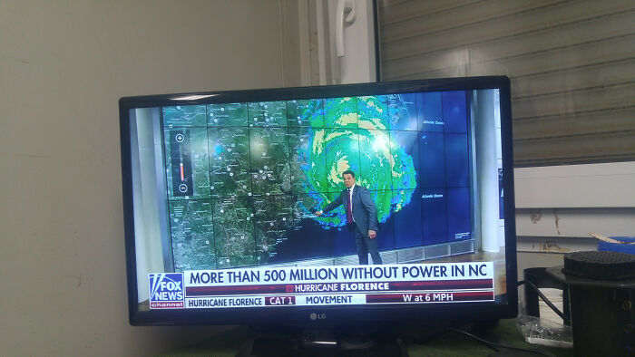 Fox News broadcast showing hurricane Florence impact, illustrating a major social media fail by a company in crisis communication.