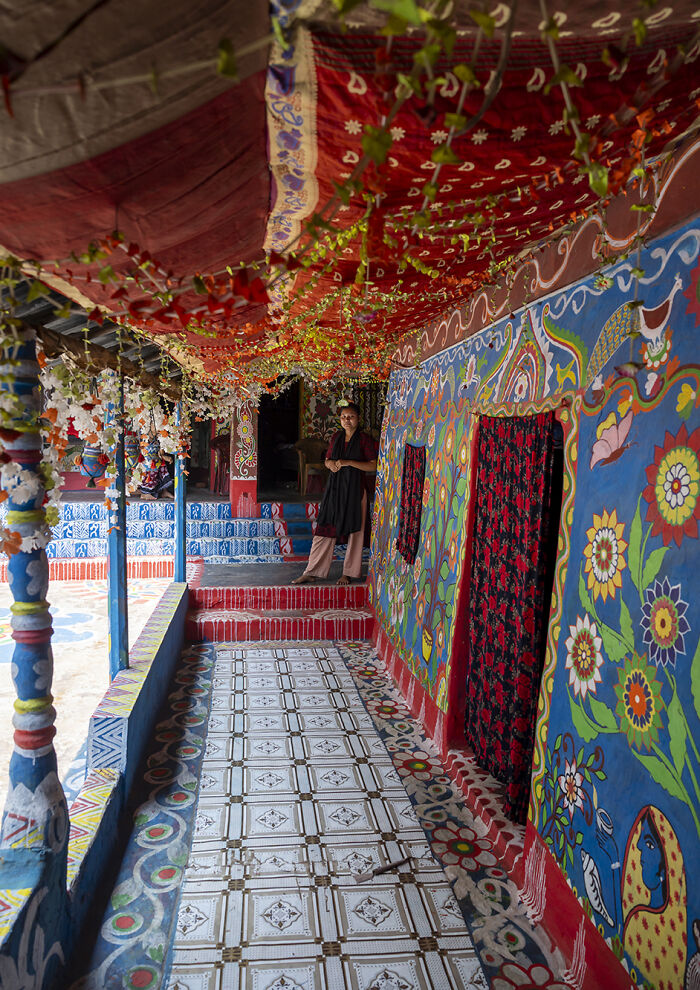 I Visited A Village Where Every Season Brings New Murals On The Mud Walls