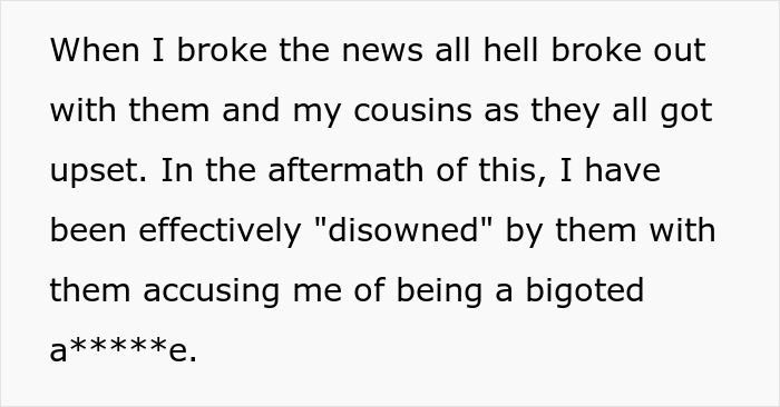 Text discussing a guy sparking family drama after refusing to let an obese family fly in his plane. Text discussing a guy sparking family drama after refusing to let an obese family fly in his plane.