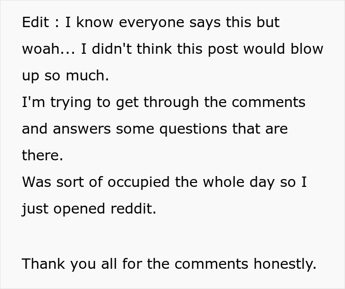 Text message dialogue where a guy tells an old friend she should date him instead of her boyfriend because he is tall. Text message dialogue where a guy tells an old friend she should date him instead of her boyfriend because he is tall.