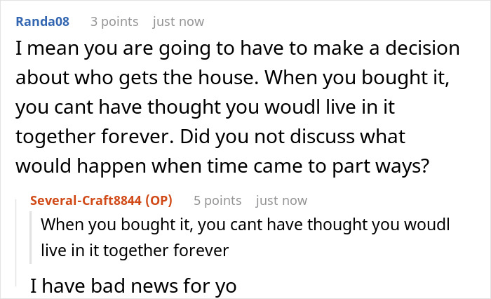 Screenshot of an online discussion about siblings having a huge fight over a house they share. Screenshot of an online discussion about siblings having a huge fight over a house they share.