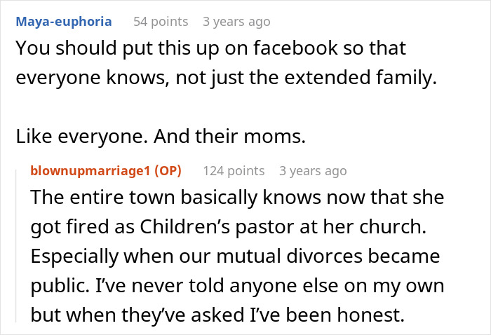 Screenshot of an online conversation about a woman exposing her mom’s 22-year affair with her husband. Screenshot of an online conversation about a woman exposing her mom’s 22-year affair with her husband.