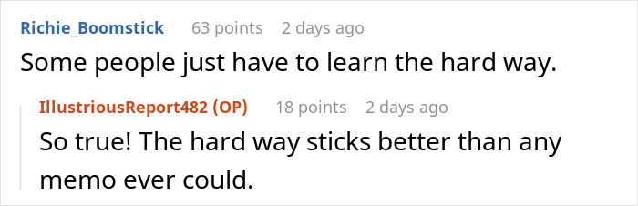 Screenshot of an online discussion highlighting server down issues and business hours with a tone of malicious compliance. Screenshot of an online discussion highlighting server down issues and business hours with a tone of malicious compliance.