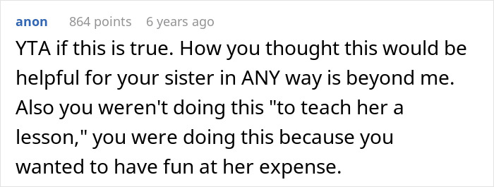 17YO Gets Catfished By Her Own Sibling Who Also Outs Her To Parents, Netizens Horrified 17YO Gets Catfished By Her Own Sibling Who Also Outs Her To Parents, Netizens Horrified