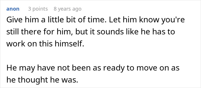 Text message conversation discussing a woman setting up a widow and single mom for a date and the guy cutting it short. Text message conversation discussing a woman setting up a widow and single mom for a date and the guy cutting it short.